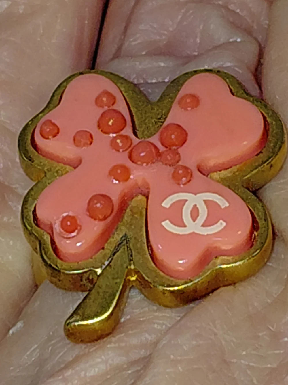 VTG CHANEL Coral Pink Enamel Resin Four-Leaf Clover Ring Gold-Plated Sz 6.25-6.5